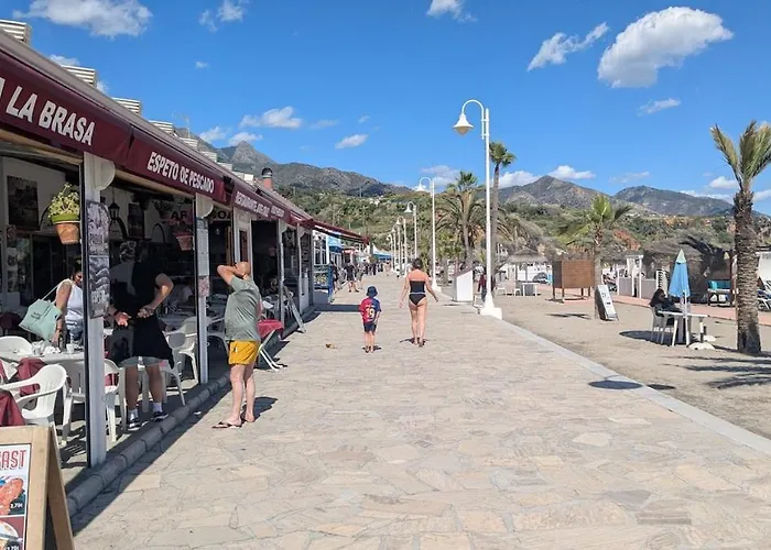 Lovely At Burriana Nerja